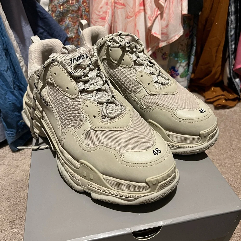 Balenciaga Triple S 2021 Beige - Picture 1 of 5